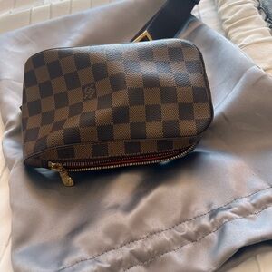 Authentic Louis Vuitton Damier Ebene Geronimos Bum body bag.